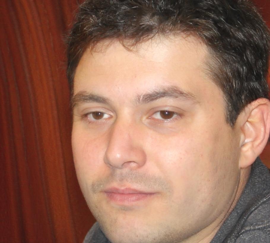 Mateo Vázquez, Director Académico de orvethyra